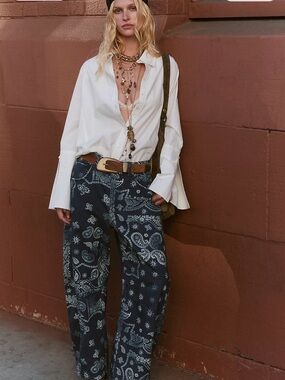 We The Free Good Luck Navy Bandana Print Barrel Jeans NWT